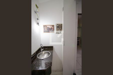 Casa de condomínio para alugar com 65m², 2 quartos e 1 vagaBanheiro Social