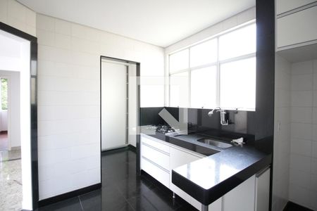 Apartamento para alugar com 90m², 3 quartos e 2 vagasCozinha e Área de Serviço