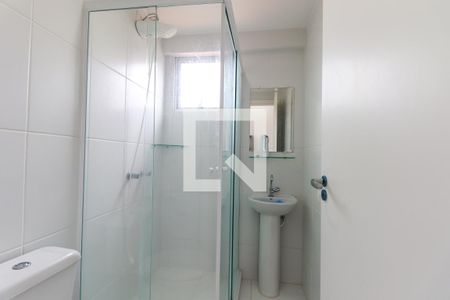 Banheiro Social de apartamento para alugar com 1 quarto, 28m² em Lindóia, Curitiba