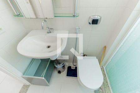 Casa à venda com 264m², 4 quartos e 3 vagas Casa à venda com 264m², 4 quartos e 3 vagasBanheiro Social 1 - segundo andar