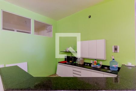 Casa à venda com 264m², 4 quartos e 3 vagas Casa à venda com 264m², 4 quartos e 3 vagasCozinha 1 - primeiro andar