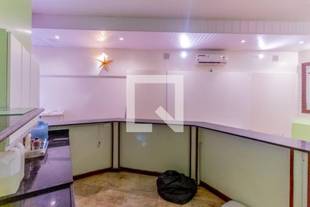 Casa à venda com 264m², 4 quartos e 3 vagas Casa à venda com 264m², 4 quartos e 3 vagasCozinha 1 - primeiro andar