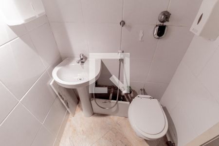 Casa à venda com 264m², 4 quartos e 3 vagas Casa à venda com 264m², 4 quartos e 3 vagasLavabo - primeiro andar