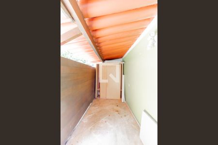 Casa à venda com 264m², 4 quartos e 3 vagas Casa à venda com 264m², 4 quartos e 3 vagasÁrea de Serviço - quarto andar