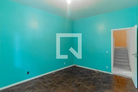 Casa à venda com 264m², 4 quartos e 3 vagas Casa à venda com 264m², 4 quartos e 3 vagasQuarto 1 - terceiro andar