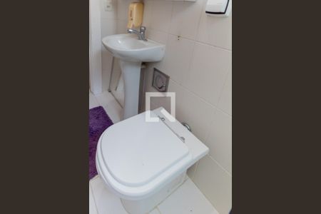 Casa à venda com 264m², 4 quartos e 3 vagas Casa à venda com 264m², 4 quartos e 3 vagasBanheiro Social 2 - terceiro andar