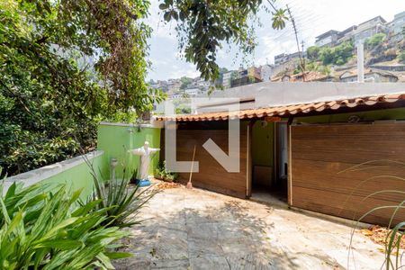 Casa à venda com 264m², 4 quartos e 3 vagas Casa à venda com 264m², 4 quartos e 3 vagasTerraço - quarto andar