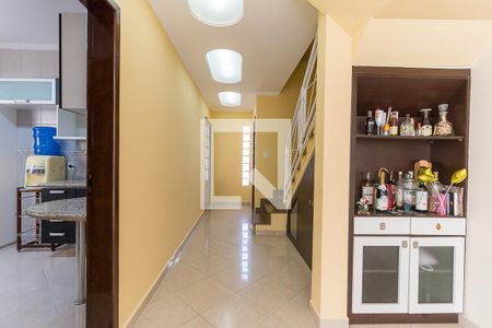 Corredor de casa de condomínio para alugar com 3 quartos, 172m² em Vila Oliveira, Mogi das Cruzes