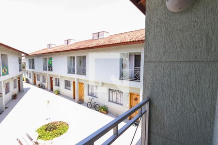 Casa de condomínio à venda com 80m², 2 quartos e 2 vagas Casa de condomínio à venda com 80m², 2 quartos e 2 vagasSacada
