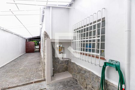 Casa para alugar com 200m², 3 quartos e 5 vagasQuintal