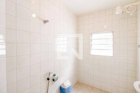 Casa para alugar com 200m², 3 quartos e 5 vagasBanheiro Salão