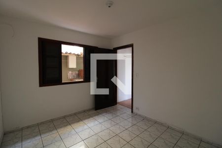 Sala de casa para alugar com 2 quartos, 95m² em Vila Campo Grande, São Paulo