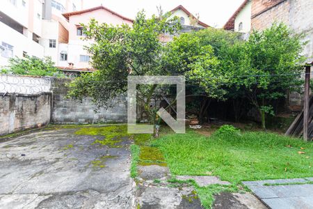 Casa à venda com 150m², 3 quartos e 4 vagasQuintal