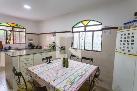 Casa à venda com 150m², 3 quartos e 4 vagasCopa