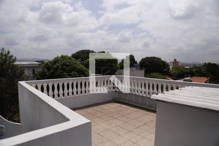 Casa à venda com 120m², 3 quartos e 3 vagasMirante