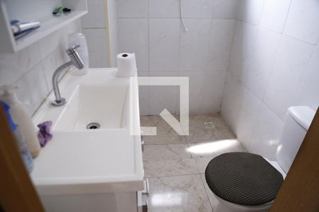 Casa à venda com 120m², 3 quartos e 3 vagasBanheiro-Casa 2