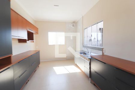 Casa para alugar com 120m², 3 quartos e 1 vaga Casa para alugar com 120m², 3 quartos e 1 vagaCozinha e Área de Serviço