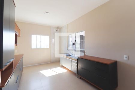 Casa para alugar com 120m², 3 quartos e 1 vaga Casa para alugar com 120m², 3 quartos e 1 vagaCozinha e Área de Serviço