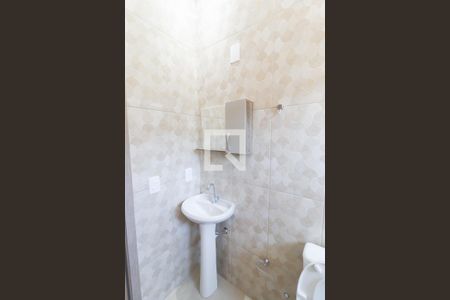 Casa para alugar com 120m², 3 quartos e 1 vaga Casa para alugar com 120m², 3 quartos e 1 vagaBanheiro