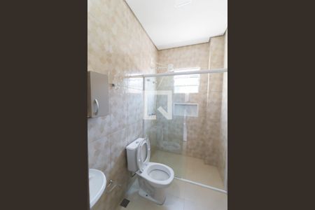 Casa para alugar com 120m², 3 quartos e 1 vaga Casa para alugar com 120m², 3 quartos e 1 vagaBanheiro