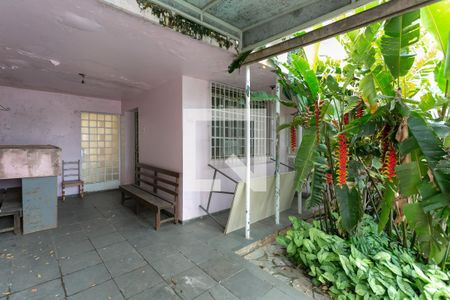 Entrada de casa à venda com 3 quartos, 145m² em Santo Antônio, Belo Horizonte