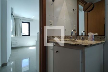 Apartamento para alugar com 80m², 3 quartos e 1 vaga Apartamento para alugar com 80m², 3 quartos e 1 vagaBanheiro da Suíte