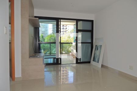 Sala  de apartamento para alugar com 3 quartos, 80m² em Jacarepaguá, Rio de Janeiro