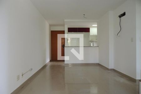 Sala  de apartamento para alugar com 3 quartos, 80m² em Jacarepaguá, Rio de Janeiro