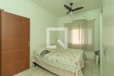 Quarto Suíte de casa à venda com 4 quartos, 150m² em Vila Jardim, Porto Alegre