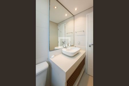 Apartamento para alugar com 107m², 2 quartos e 2 vagas Apartamento para alugar com 107m², 2 quartos e 2 vagasBanheiro Social