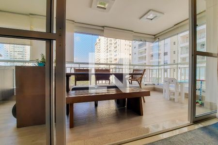 Apartamento para alugar com 107m², 2 quartos e 2 vagas Apartamento para alugar com 107m², 2 quartos e 2 vagasVaranda