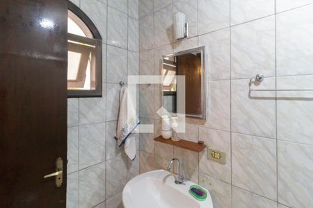 Casa à venda com 300m², 3 quartos e 3 vagasBanheiro do quarto 2