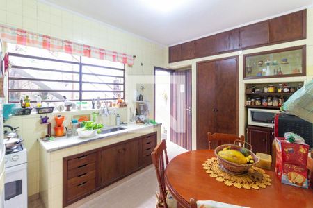 Casa à venda com 300m², 3 quartos e 3 vagasCozinha