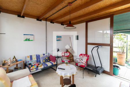 Casa à venda com 300m², 3 quartos e 3 vagasSalão