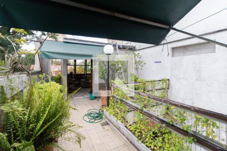 Casa à venda com 300m², 3 quartos e 3 vagasQuintal