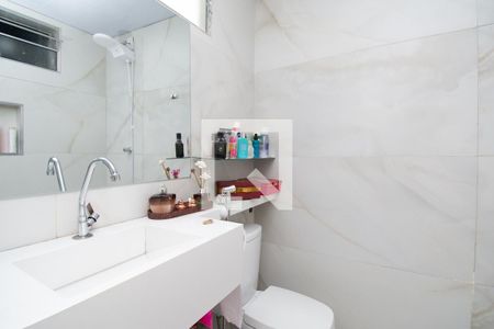 Casa à venda com 360m², 3 quartos e 2 vagasBanheiro da Suíte 1