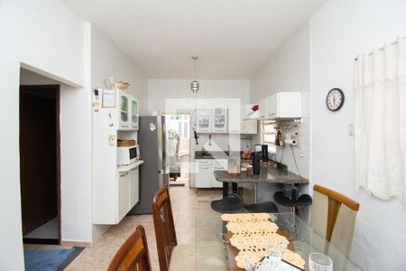 Casa à venda com 360m², 3 quartos e 2 vagasCozinha