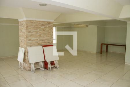 Apartamento à venda com 79m², 2 quartos e 1 vagaÁrea comum