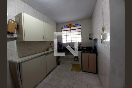 Casa à venda com 4 quartos, 425m² em Aparecida, Belo Horizonte