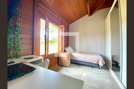 Casa de condomínio à venda com 263m², 4 quartos e 6 vagas