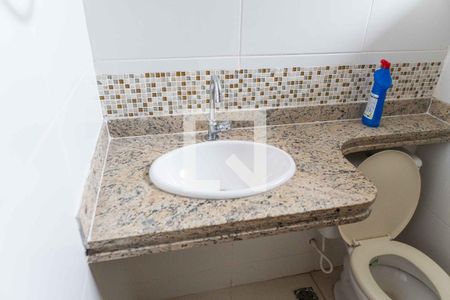 Casa à venda com 137m², 3 quartos e 2 vagas Casa à venda com 137m², 3 quartos e 2 vagasBanheiro