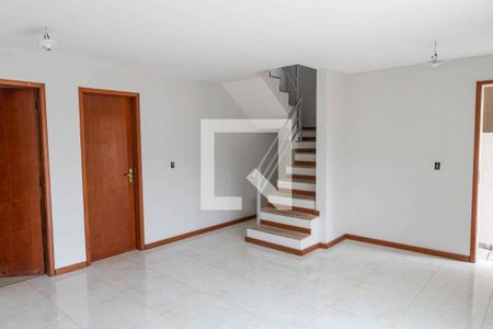 Sala de casa à venda com 3 quartos, 137m² em Serra Grande, Niterói