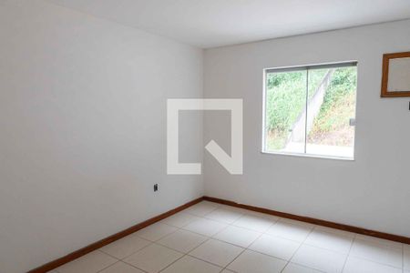 Casa à venda com 137m², 3 quartos e 2 vagas Casa à venda com 137m², 3 quartos e 2 vagasQuarto 2