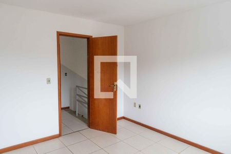 Casa à venda com 137m², 3 quartos e 2 vagas Casa à venda com 137m², 3 quartos e 2 vagasSuíte