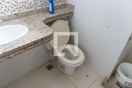 Casa à venda com 137m², 3 quartos e 2 vagas Casa à venda com 137m², 3 quartos e 2 vagasBanheiro
