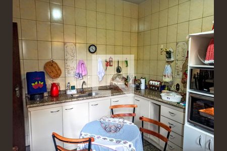 Casa à venda com 324m², 3 quartos e 4 vagas