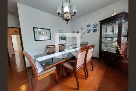 Casa à venda com 4 quartos, 360m² em Itapoã, Belo Horizonte