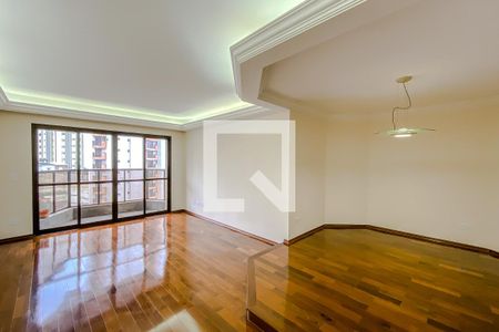 Apartamento para alugar com 132m², 3 quartos e 2 vagasSala