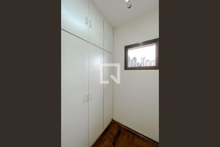 Apartamento para alugar com 132m², 3 quartos e 2 vagasQuarto 