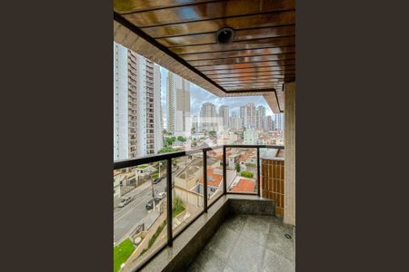 Apartamento para alugar com 132m², 3 quartos e 2 vagasVaranda 